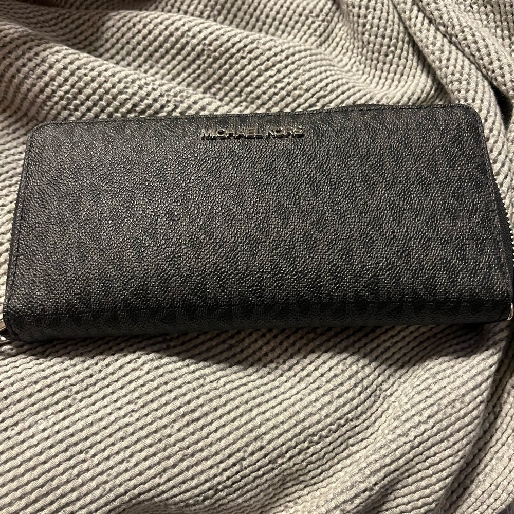 Michael Kors black wallet